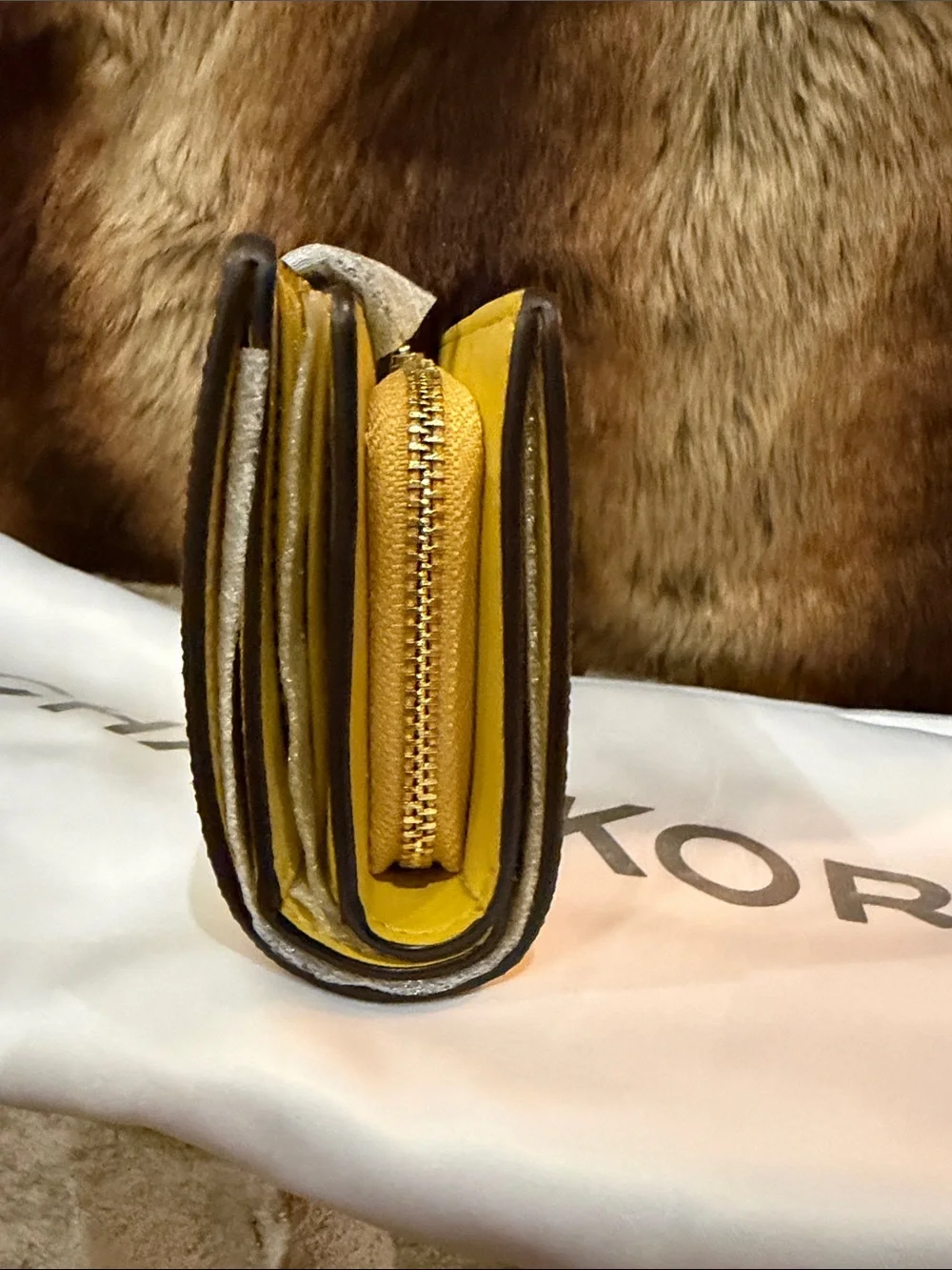 Michael Kors compact michael